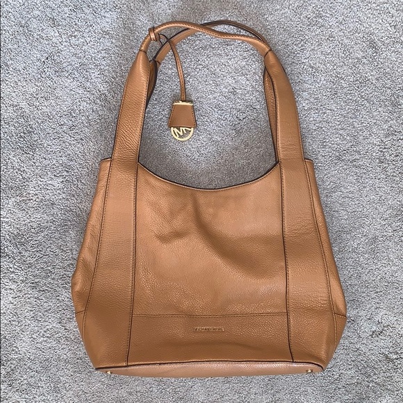 Michael Kors Handbags - Michael Kors large leather bag